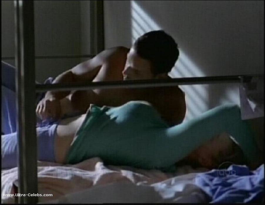 Katherine Heigl Sexscene 13