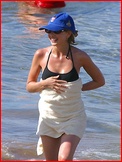 Sarah Michelle Gellar Paparazzi Bikini Shots Nude Pictures