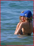 Sarah Michelle Gellar Paparazzi Bikini Shots Nude Pictures