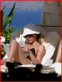 Sarah Michelle Gellar Paparazzi Bikini Shots Nude Pictures