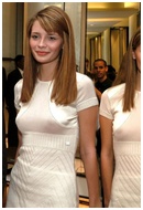 mischa-barton_02.jpg - 207 KB